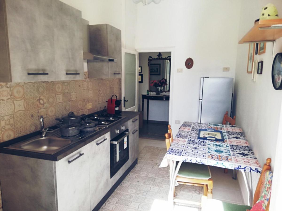 Dimora De Rossi Apartamento Bari Exterior foto