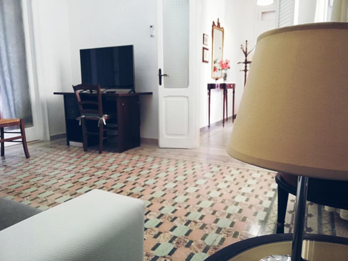Dimora De Rossi Apartamento Bari Exterior foto